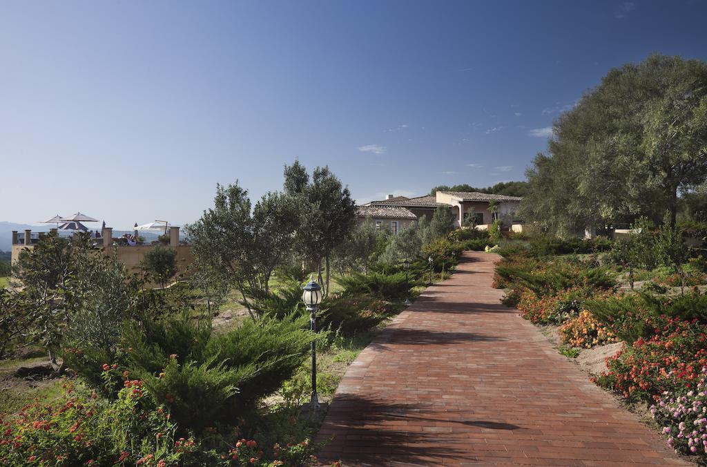 Felix Hotels - Country Resort Parco Degli Ulivi Арцакена Экстерьер фото